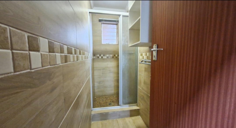 5 Bedroom Property for Sale in Elandsrand North West